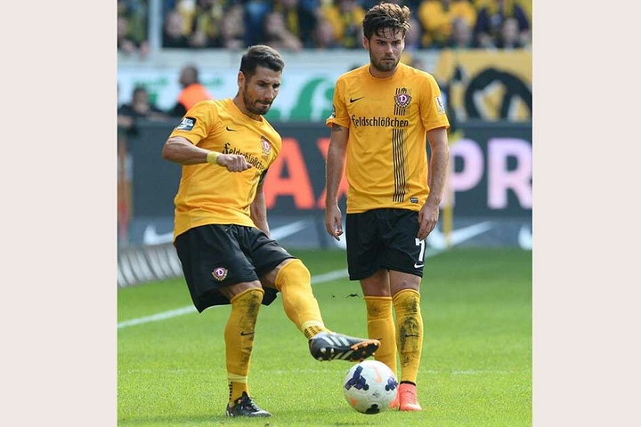 Der Oldie und der Neuling: In der Saison 2014/15 standen Cristian Fiel (l.) und Niklas Kreuzer noch gemeinsam auf dem Platz. Für "Fielo" war danach Schluss, Kreuzer mauserte sich zu einer wichtigen Stütze der Dynamos.