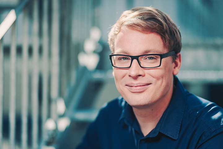 Und so sieht Schauspieler Michael Kuhn ohne das Weihnachtsmann-Kostüm aus.