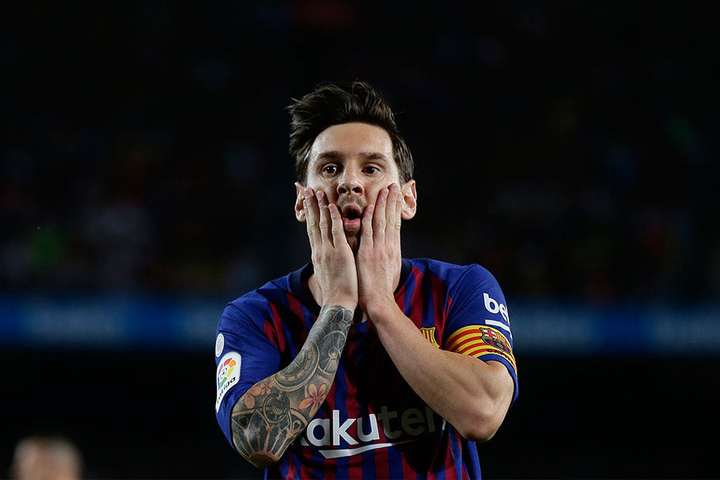 Lionel Messi, der den Titel in den vergangenen zehn Jahren mit Ronaldo unter sich ausgemacht hatte, schaffte es erstmals seit 2006 nicht in die Top 3.