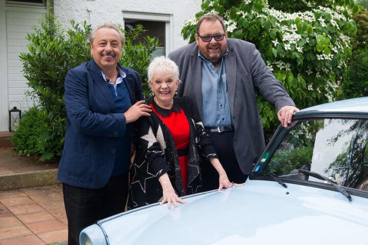 Fischer (rechts) zusammen mit Wolfgang Stumph und Billie Zöckler (†70) bei einem Fototermin zur TV-Doku "Go Trabbi Go Forever".