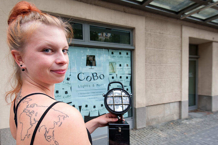 Ungewöhnliche Leuchten aus ungewöhnlichen Bauteilen - was als Bastelei begann, ist für Franziska Dörner (22) zu einer Geschäftsidee geworden.