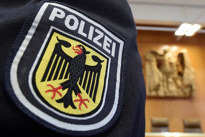 Mitarbeiter der Bundespolizei haben Sympathien für die AfD.