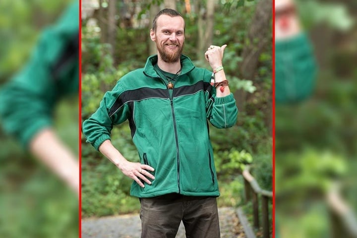 Zoopädagoge Jan Klösters (35) verrät am morgigen Sonntag alle schmutzigen Geheimnisse des Tierparks.