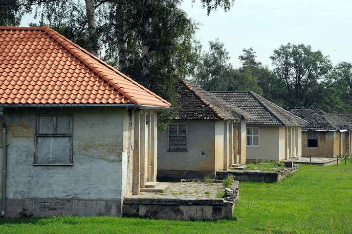 Athletenunterkünfte mit Sonnenterrasse im einstigen Olympischen Dorf in Elstal.