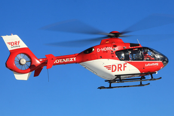 Der 39-Jährige wurde am Donnerstag mit einem Rettungshubschrauber in ein Krankenhaus geflogen. (Symbolbild)