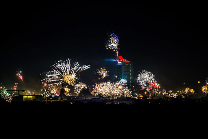 In der Silvesternacht 2016/17 hatte man vom Rosental einen perfekten Blick auf die beeindruckende Pyro-Show im Zentrum.