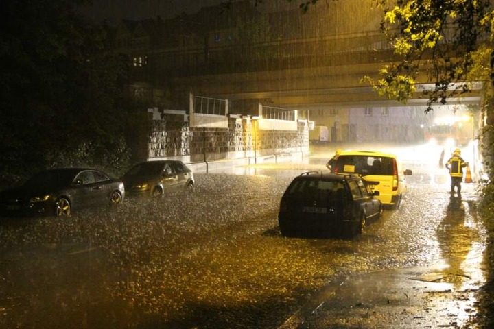 In Leipzig waren durch den Regen mehrere Straßen überschwemmt worden.