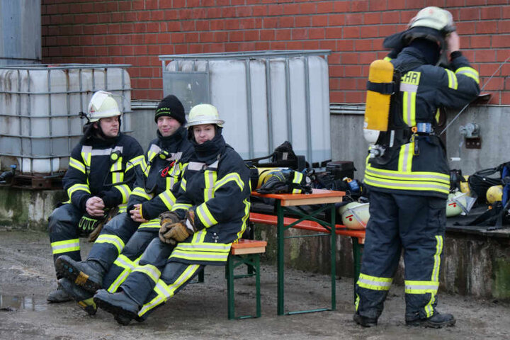 Zwischendurch mussten die Einsatzkräfte Pausen einlegen.