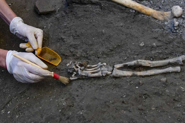 Bei Ausgrabungen wie hier im untergegangenen Pompeji werden immer wieder Amulette gefunden.