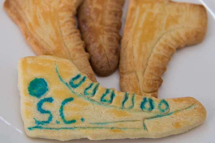 Trieschmanns Kunden wird dieser selbst-gebackene Schuh sicher nicht passen, aber schmecken mit Sicherheit.