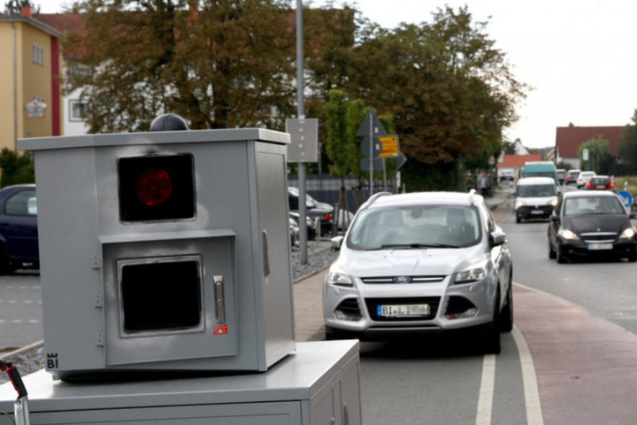 Der mobile Blitzer sorgte für helle Aufregung unter den Autofahrern.