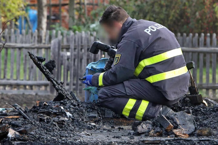 Die Polizei hat die Ermittlungen aufgenommen. Handelt es sich um eine Brandstiftung?