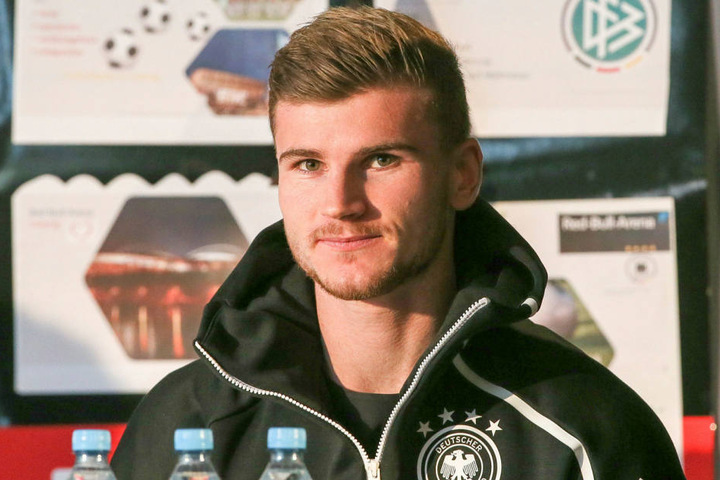 Vor dem DFB-Länderspiel gegen Russland in Leipzig schaute Werner vor gut einer Woche in der 94. Oberschule im Stadtteil Grünau vorbei.