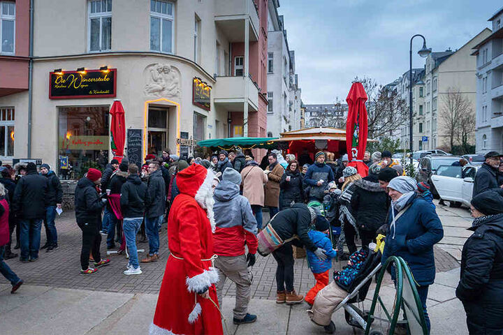 Anwohner und Händler feiern am Wochenende gemeinsam den "EinhundertMeterWeihnachtsmarkt" auf dem Kaßberg.