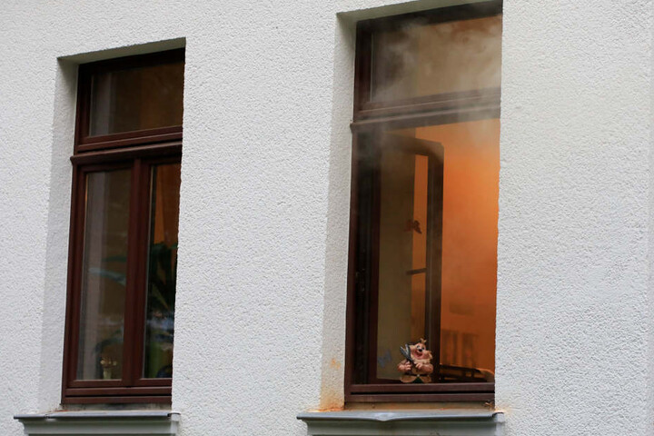 Die Erdgeschosswohnung des älteren Paares stand in Flammen.