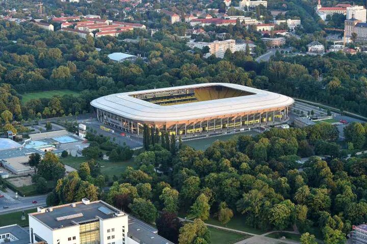 Hier im DDV-Stadion (Konzert-Kapazität: 25.000 Zuschauer) werden die Hosen spielen.