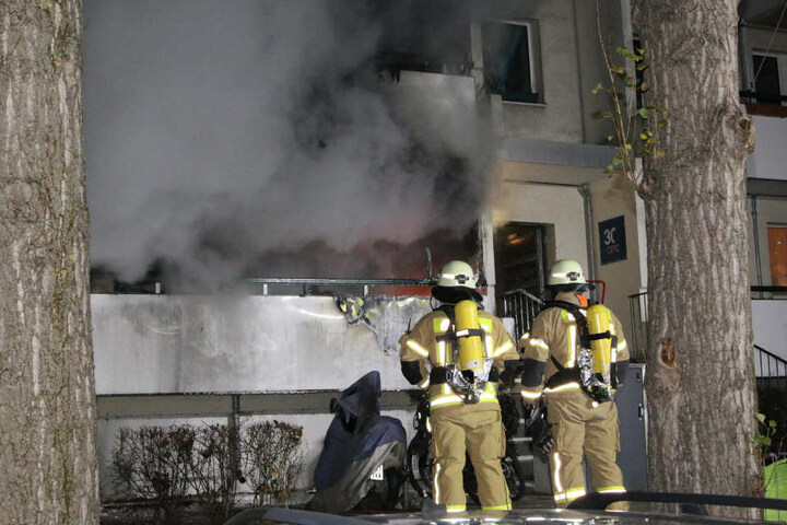 Die Wohnung im Erdgeschoss brannte aus.