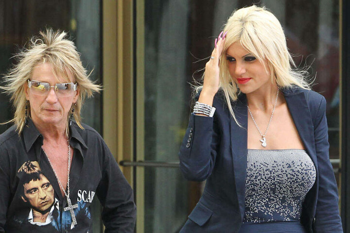 Bert Wollersheim mit seiner Ex-Frau Sophia Vegas, deren Namen er immer noch auf dem Rücken trägt.