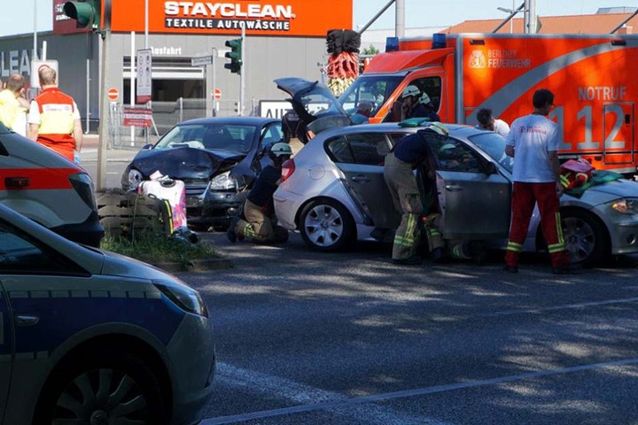 Der Opel war frontal in die Fahrerseite des BMWs geknallt.