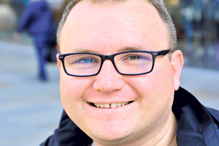 Mathias Weidner
(31) arbeitet als Diversity-Manager
in
Uelzen (Niedersachsen)
und ist Tourist
in Chemnitz: „Ich habe bereits
per Briefwahl gestimmt, und
zwar für die SPD."