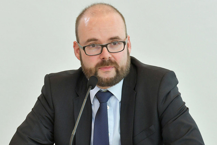 Christian Piwarz (42, CDU)