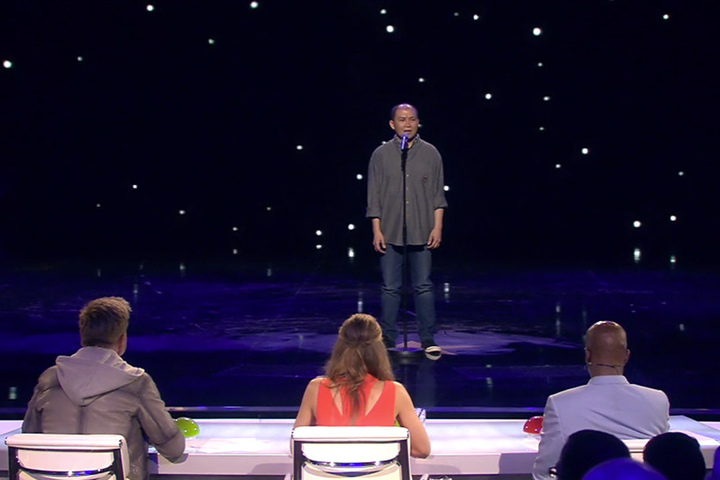 Mit "Out Here On My Own" wollte der 52-Jährige die Jury überzeugen.