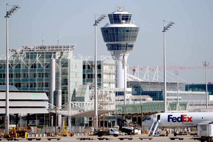 Am Flughafen von München kommt es immer wieder zu teilweise kuriosen Funden bei Zollkontrollen.