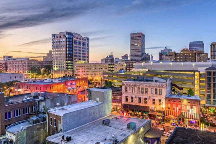 Die Tat ereignete sich in Memphis, der zweitgrößten Stadt im US-Bundesstaat Tennessee.