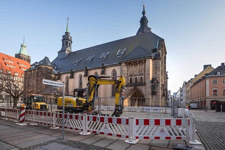 Der Jakobikirchplatz soll unter anderem durch ein ebenerdiges Wasserspiel schöner werden.