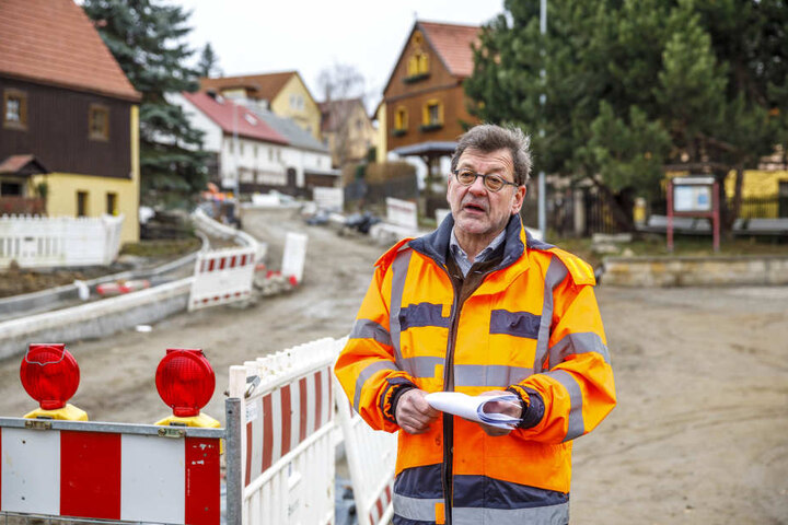 Will um jeden Preis wieder Bahnen über die Brücke fahren lassen: Straßen- und Tiefbauamtschef Reinhard Koettnitz (62).