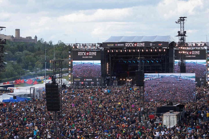 "Rock am Ring" findet jedes Jahr auf dem Nürburgring statt.