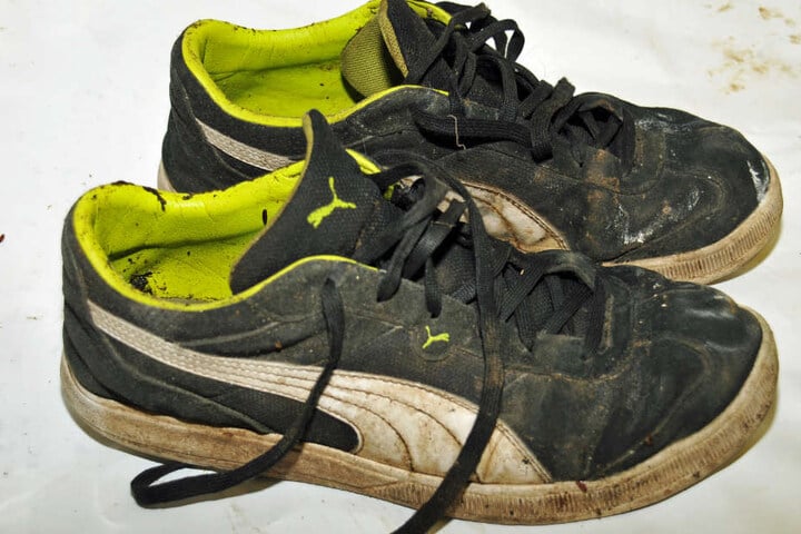 Die Schuhe des Verstorbenen waren Produkte der Marke Puma.