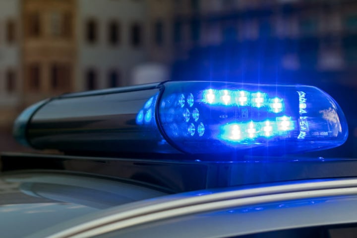 Nachbarn hatten die Polizei alarmiert. (Symbolbild)