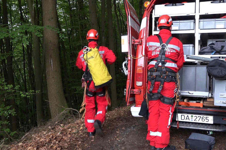 Höhenretter der Berufsfeuerwehr Darmstadt kamen zum Einsatz.