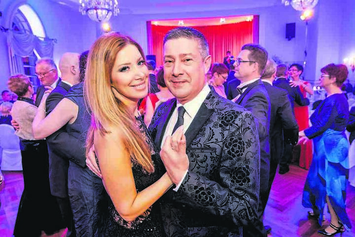 "Let´s dance" Juror und Moderator Joachim Llambi (54) brachte seine Freundin Rebecca (37) mit nach Meißen.