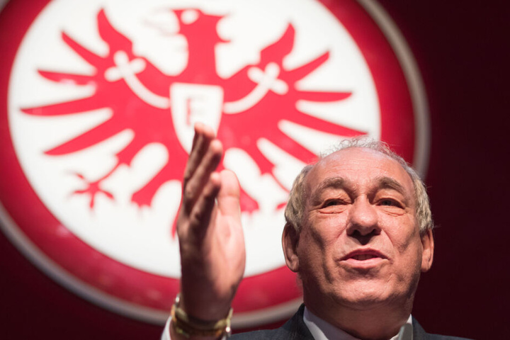 Der amtierende Eintracht-Präsident Peter Fischer äußert sich immer wieder vehement gegen Vertreter des Nationalsozialismus.
