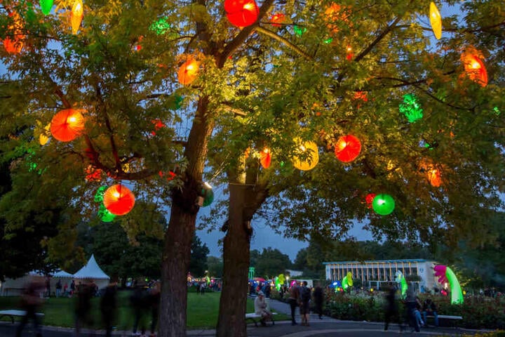 Bunte Lichter verzaubern in Eberstedt.
