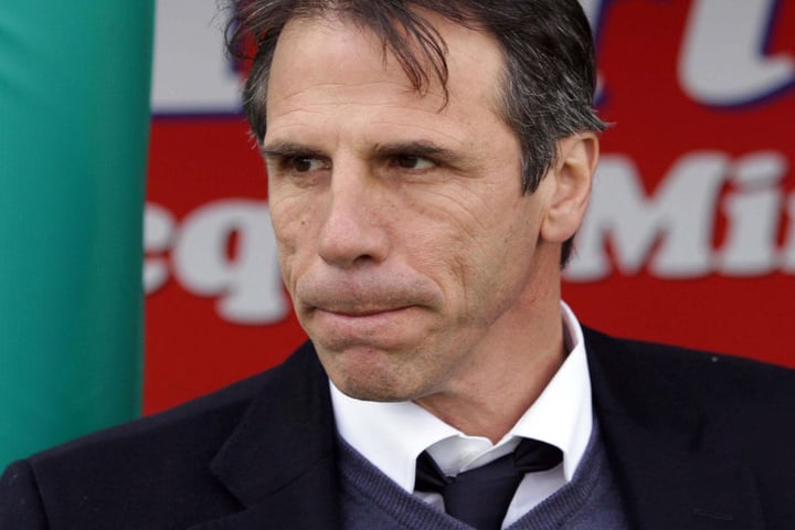Der Co-Trainer des FC Chelsea, Gianfranco Zola, will den Youngster nicht ziehen lassen. (Archivbild)
