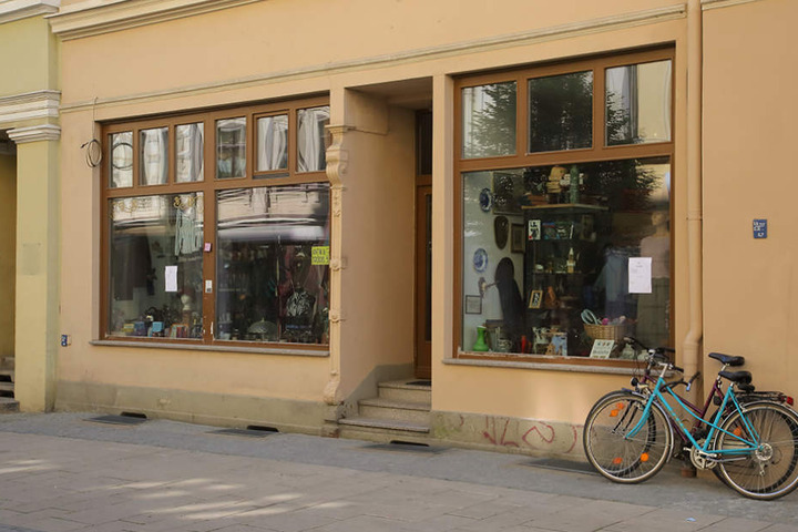 Der Trödelladen soll Ende des Monats endgültig schließen - Chefin Carola B.
(65) geht in Rente.