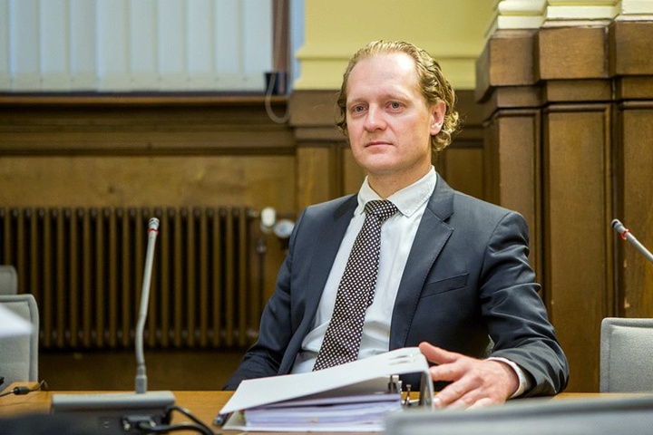 Mitbegründer und Ex-Finanzvorstand von Unister: Daniel Kirchhof - angeklagt wegen Computerbetrugs, Steuerhinterziehung und unerlaubten Betreibens von Versicherungsgeschäften.