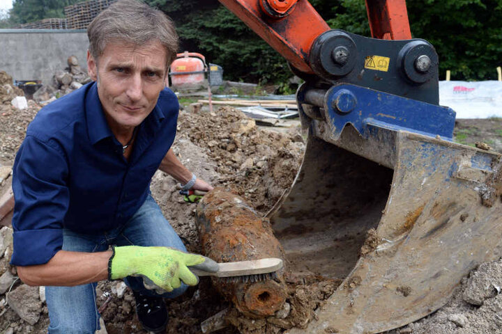 Karl-Heinz Clemens muss pro Jahr ein bis zweimal in Paderborn ran. So wie hier 2013.