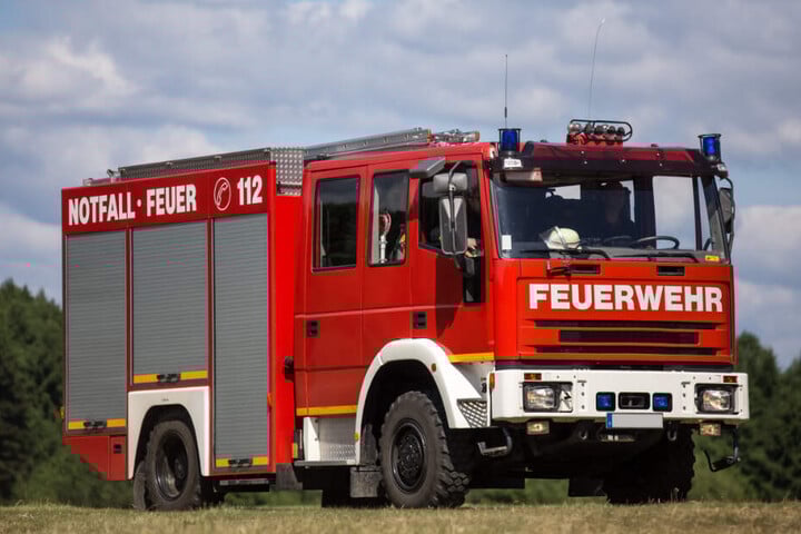 Die Feuerwehr Hamburg rückte wegen eines Notrufs aus.