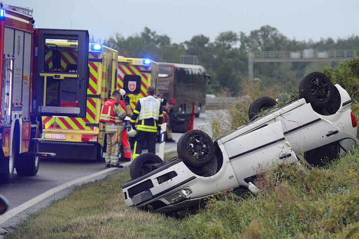 Alle Insassen des VW Polo konnten sich selbst befreien.