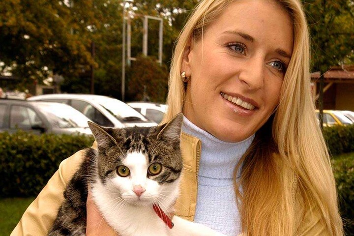 Die Sängerin besucht
regelmäßige Tierheime.
Sie selbst hat auch einen
Stubentiger wie diesen.
