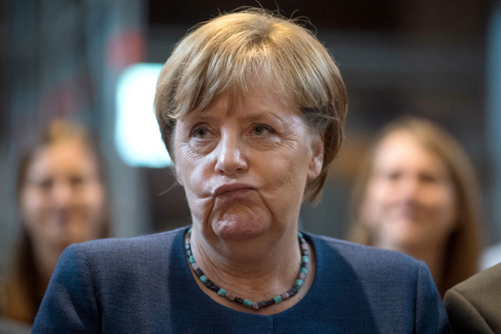 Bundeskanzlerin Angela Merkel soll den Wetterfröschen helfen.