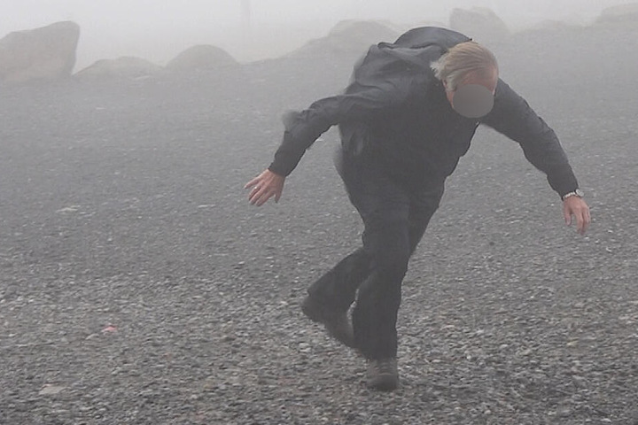 Der Deutsche Wetterdienst rät aktuell davon ab, sich überhaupt im Freien aufzuhalten.