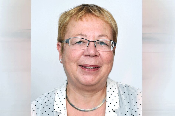 Ruth Röcher (64).