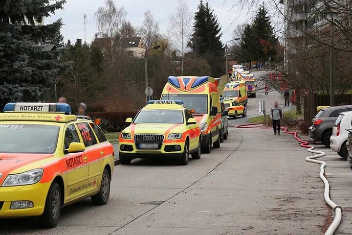 Bei dem Brand starb eine Person, zwölf weitere wurden verletzt.