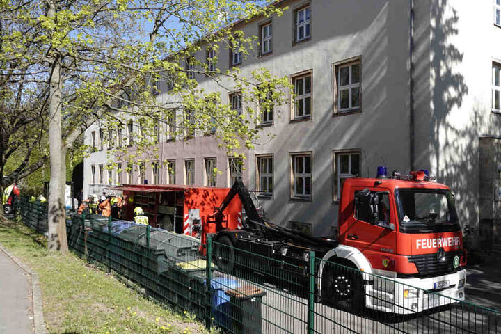 Die Feuerwehr war bis zum Mittag im Einsatz.