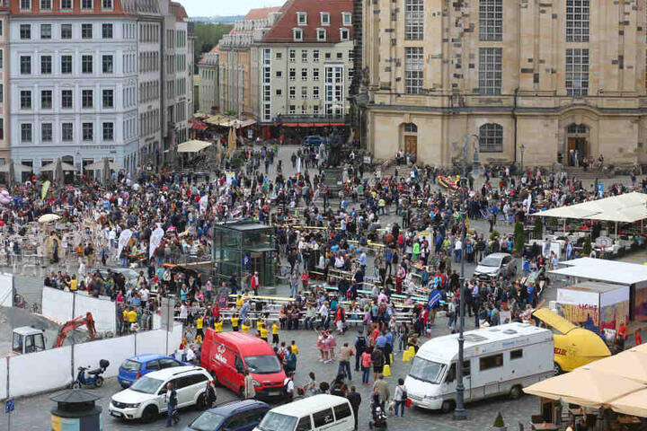 17 Uhr fiel der Startschuss für das Gastmahl für alle.